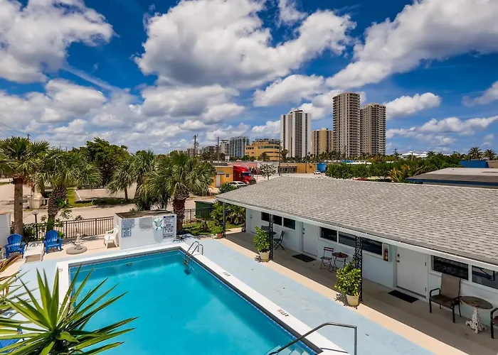!!Coral Sands 1 Bedroom Stunner!!